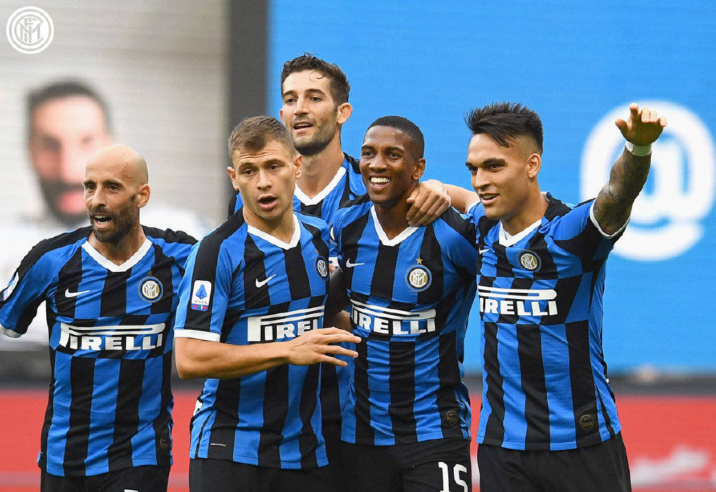 制造错位 制造错位